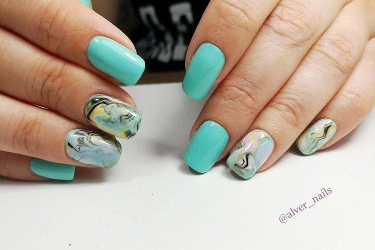 Nail art aquarelle 2021