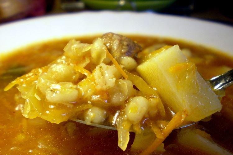 Soupe d'orge et de choucroute