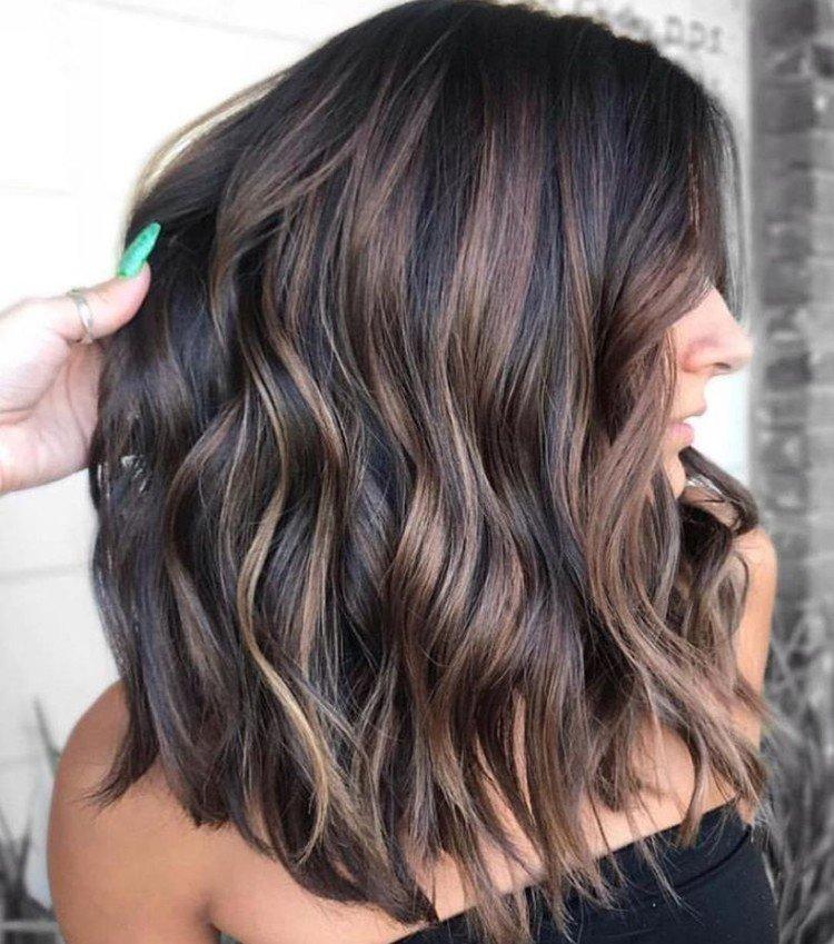 Balayage pour cheveux noirs - photos et idées