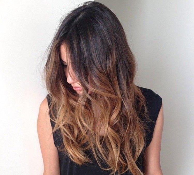 Balayage pour cheveux noirs - photos et idées