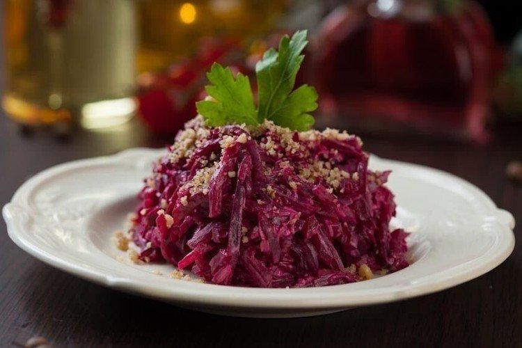 Salade de betteraves et pommes de terre maison