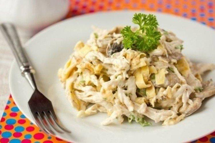 Salade tiède avec omelette