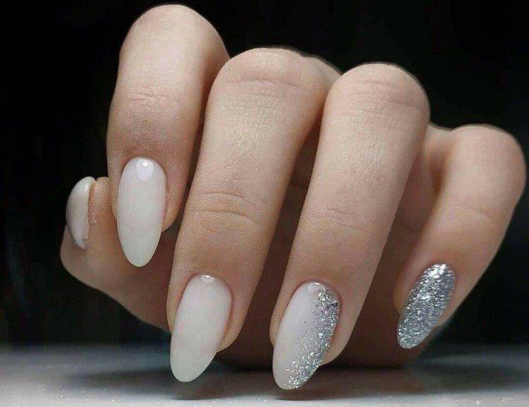 Manucure de printemps de mariage