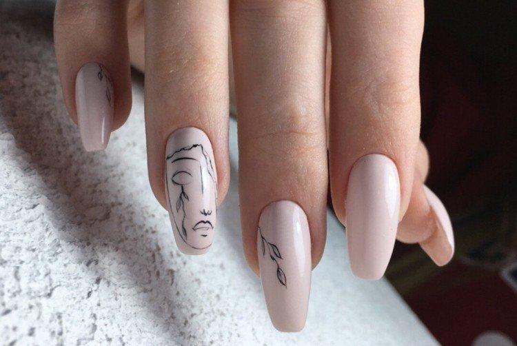 Minimalisme en manucure