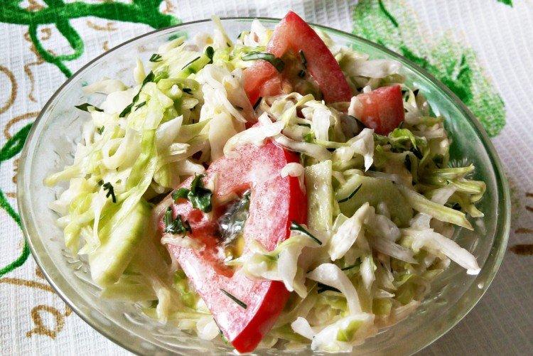 Salade de tomates, concombre et daikon