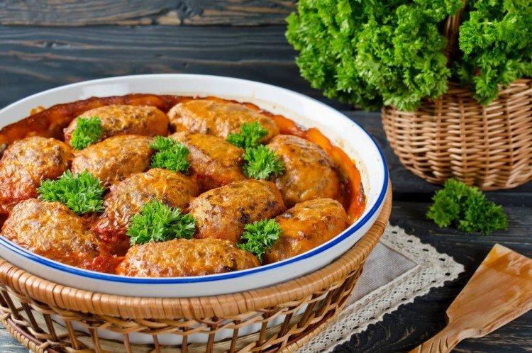 Rouleaux de chou farcis paresseux au four