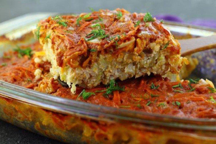 Rouleaux de chou paresseux en couches