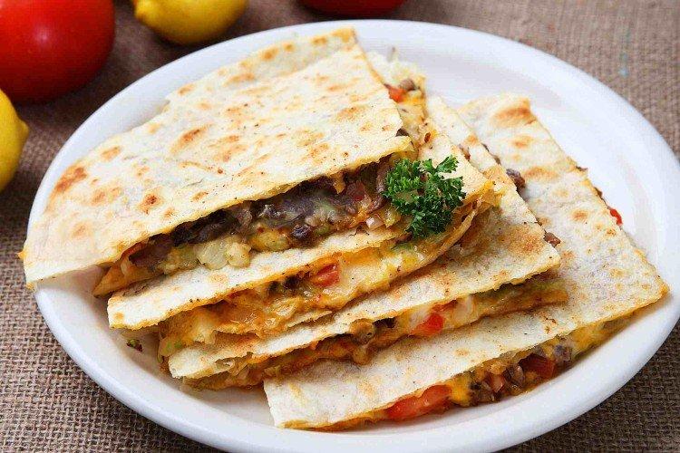 Quesadilla au poulet et champignons