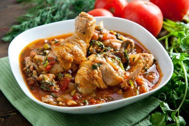 Chakhokhbili de poulet à la géorgienne