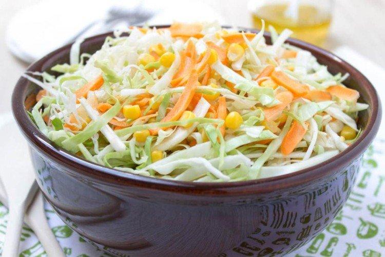 Salade de chou, carottes et gingembre mariné