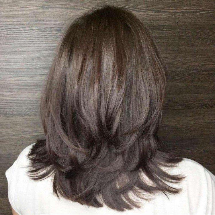 Coupe de cheveux en cascade - photos et idées