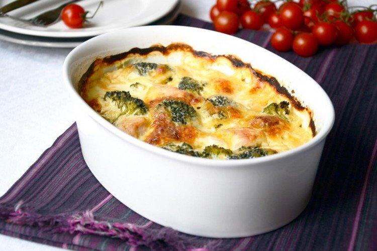 Légumes au four dans une sauce crémeuse