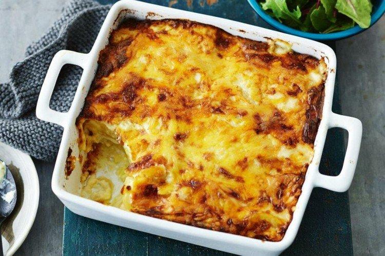 Porc aux pommes de terre et fromage au four