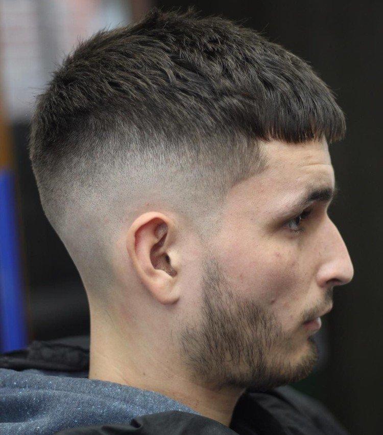 Coupe de cheveux demi-boîte - photos et idées