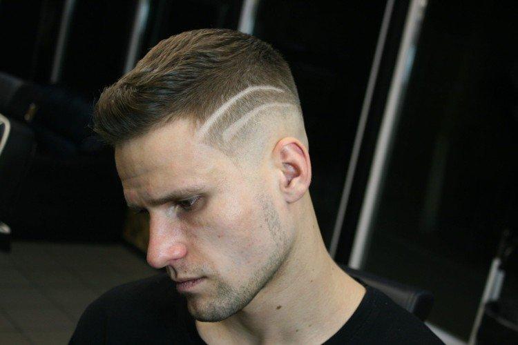 Demi-boîte avec rasage bouclé