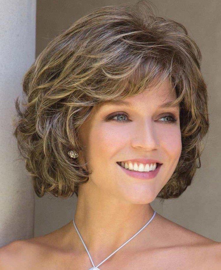 Début de la coupe de cheveux - photos et idées