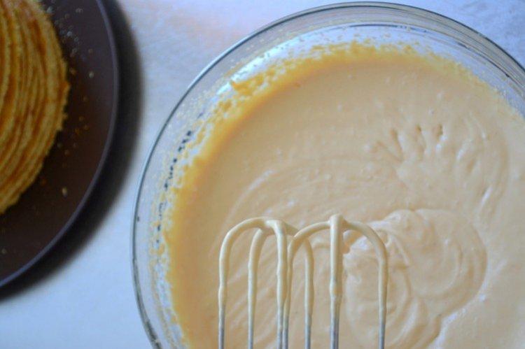 Gâteau à la crème au miel