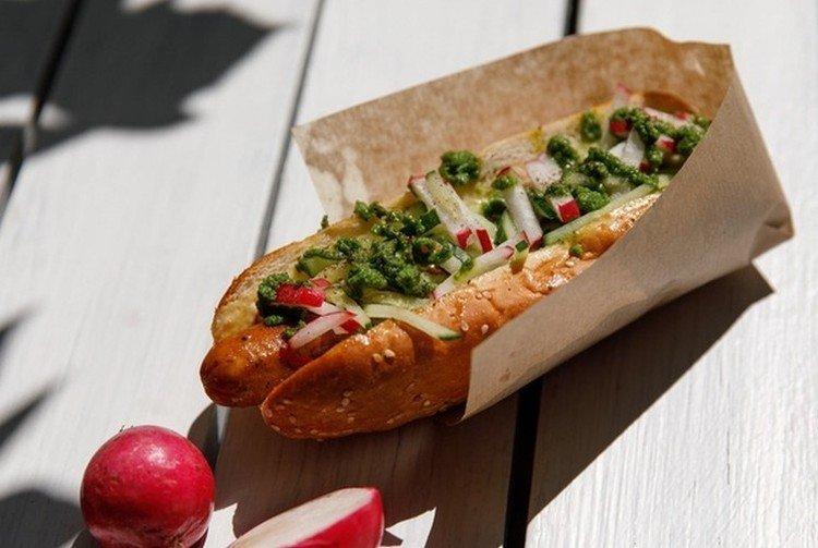 Hot-dog au micro-ondes