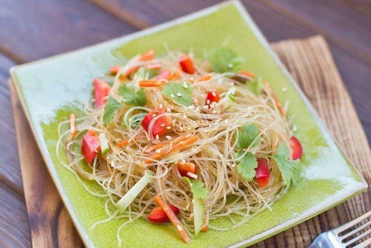 Funchose et salade de thon