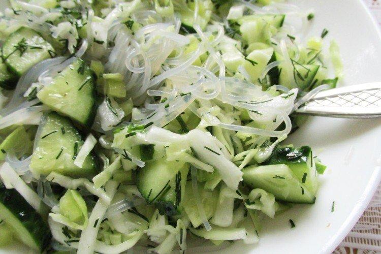 Salade verte au funchose