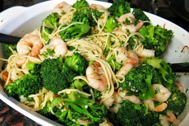 Funchoza aux crevettes et brocoli