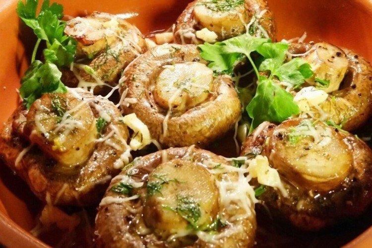 Champignons au four aux herbes