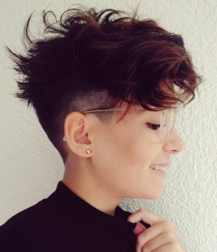 Coupe de cheveux garçon manqué - photos et idées