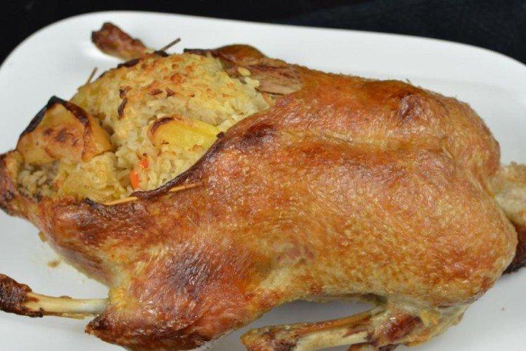 Canard au four avec du riz