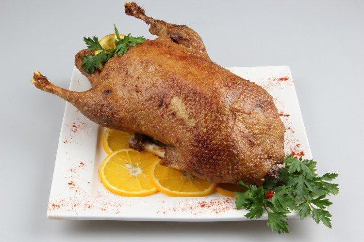 Canard aux champignons dans la manche