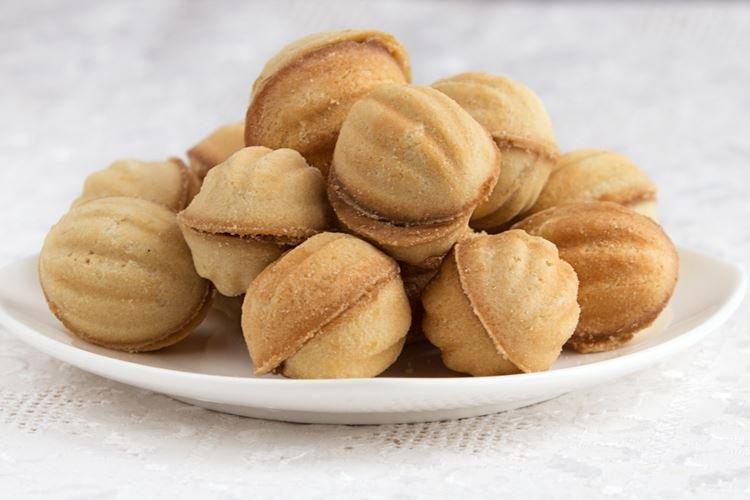 Noix au lait concentré sur crème sure