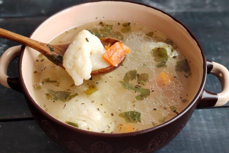 Soupe aux boulettes de pommes de terre