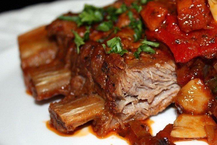 Côtes de porc aux pommes de terre à la bière