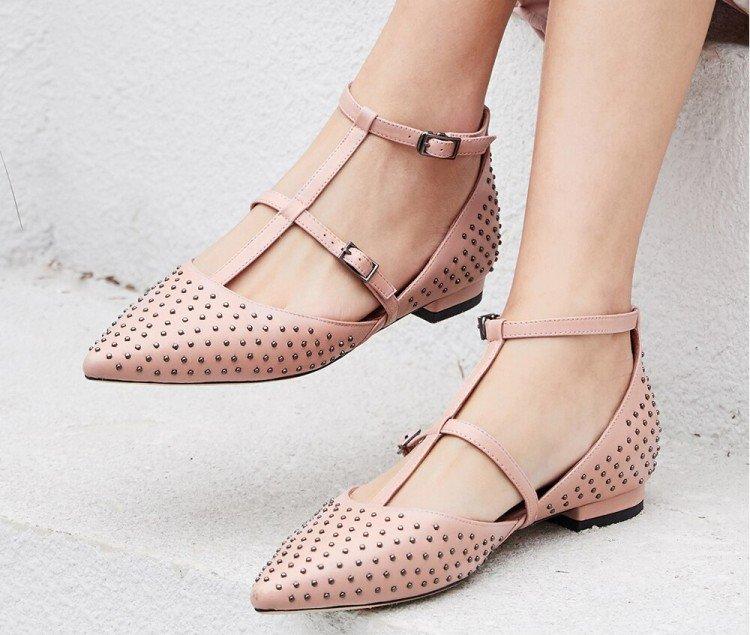 Chaussures pour femmes à la mode 2021 - photos et idées