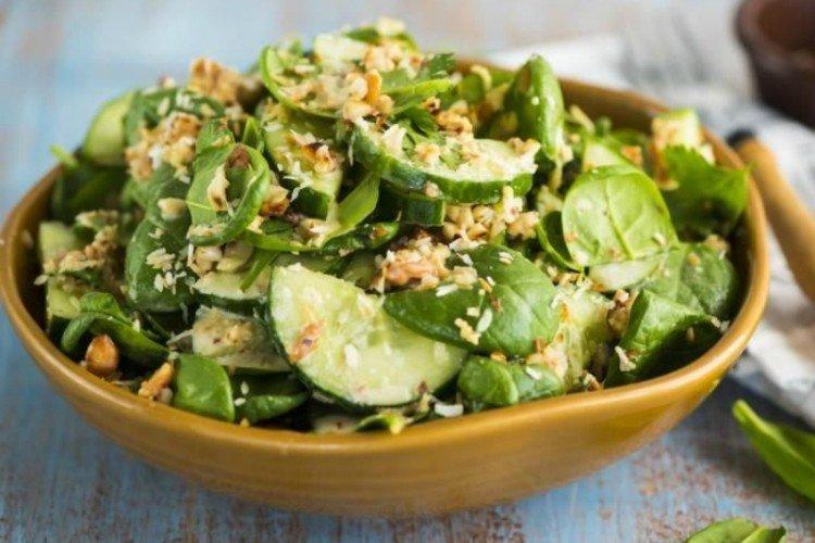 Salade de pommes et d'avocats