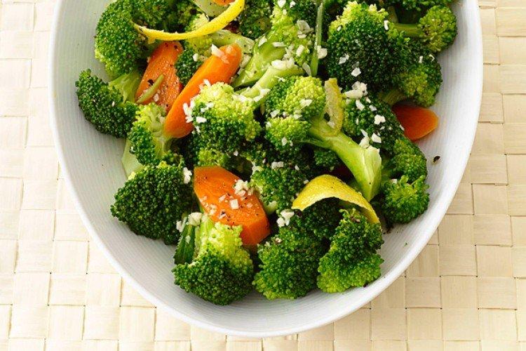 Salade de pommes de terre et brocoli