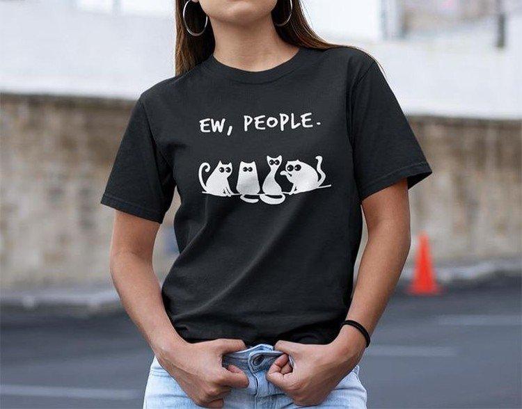 T-shirts pour femmes à la mode 2021 - photo