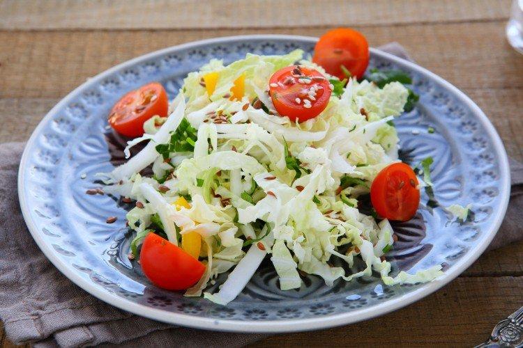 Salade de chou chinois aux légumes