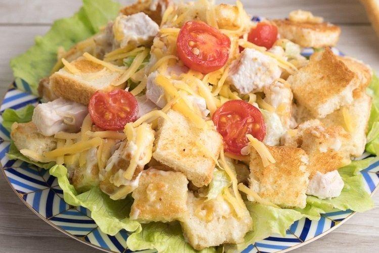20 salades de poulet et de fromage qui égayeront n'importe quelle table 20 salades de poulet et de fromage qui égayeront n'importe quelle table
