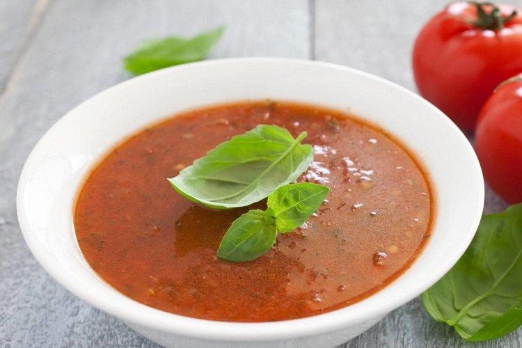 Soupe de tomates aux lentilles