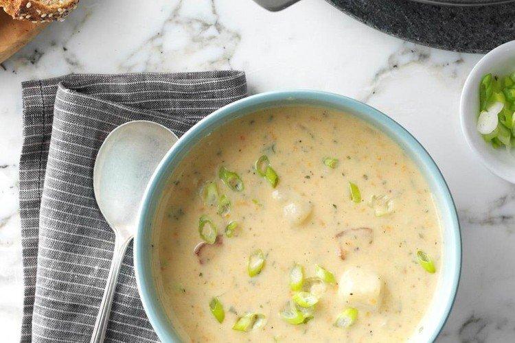 Soupe de pommes de terre au fromage