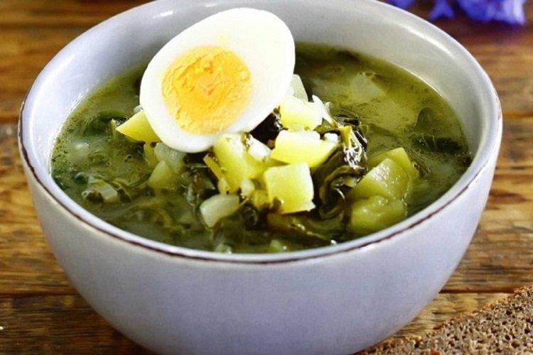 Soupe aux algues et oeuf