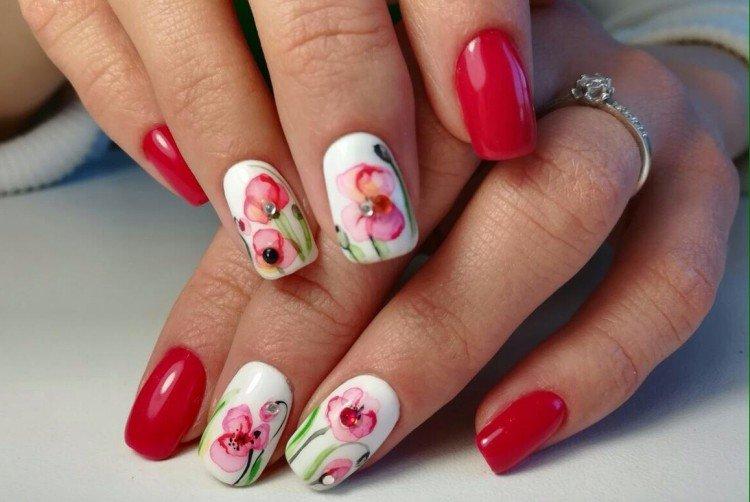 Manucure d'été aquarelle