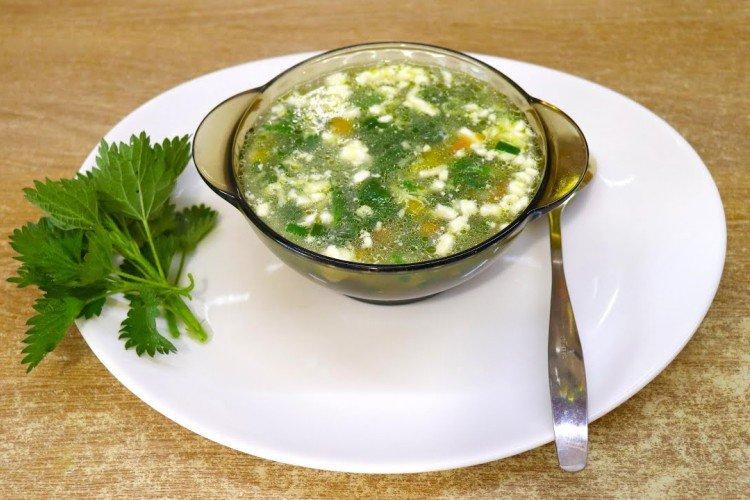 Soupe d'ortie à l'oeuf