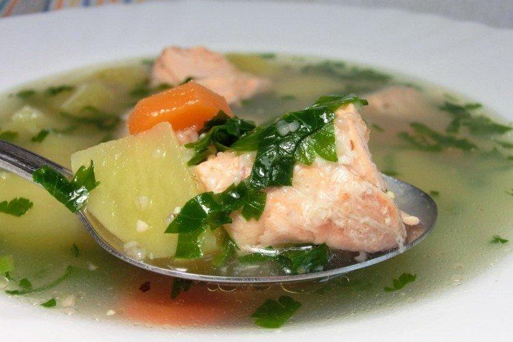 Soupe à la truite et aux champignons