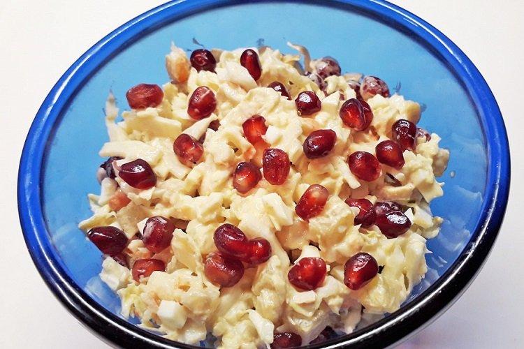 Salade d'ananas, poulet et grenade