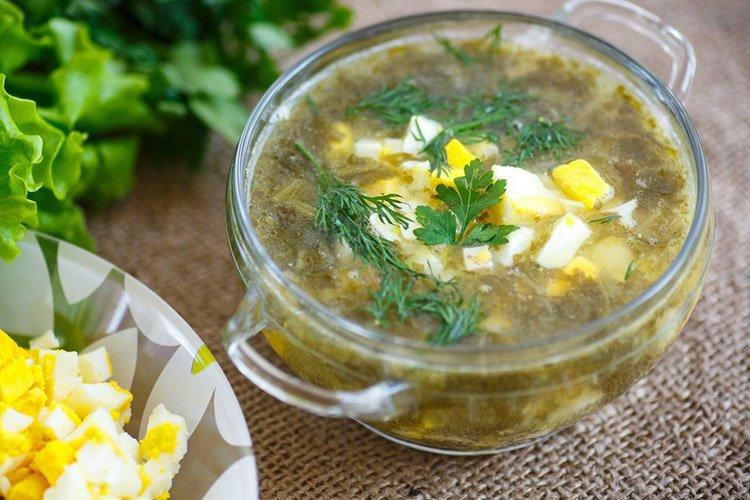 Bortsch vert dans une mijoteuse Bortsch vert dans une mijoteuse