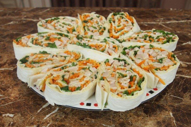 Rouleau de lavash aux carottes coréennes