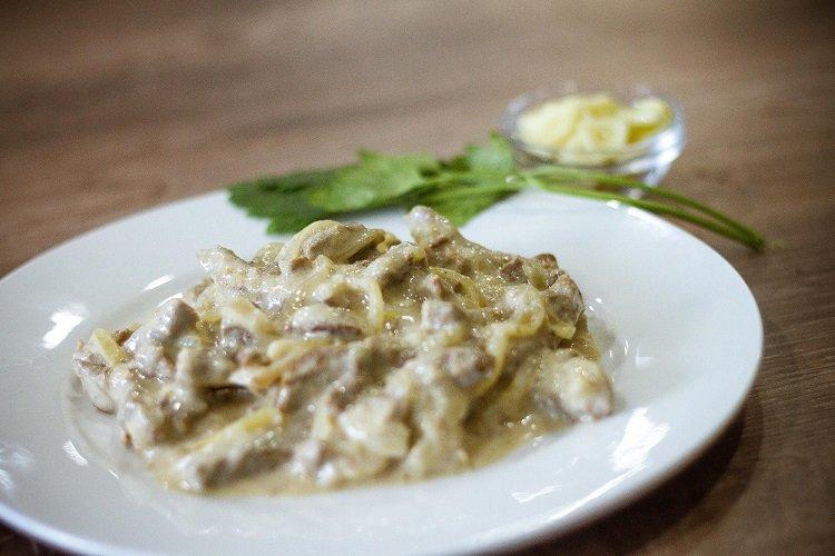 Poulet Stroganoff au fromage à la crème