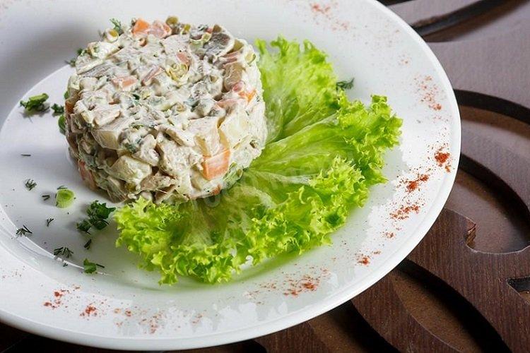 Salade Olivier au boeuf