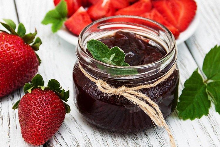 Confiture de fraises à la vanille